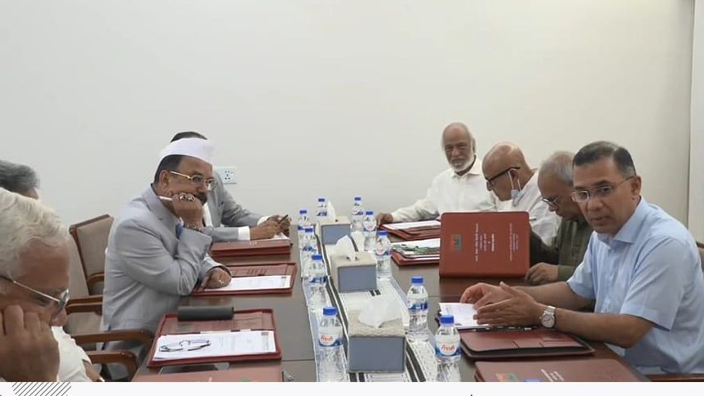 ডেঙ্গু প্রতিরোধে দেশজুড়ে প্রচারপত্র বিতরণ করবে বিএনপি