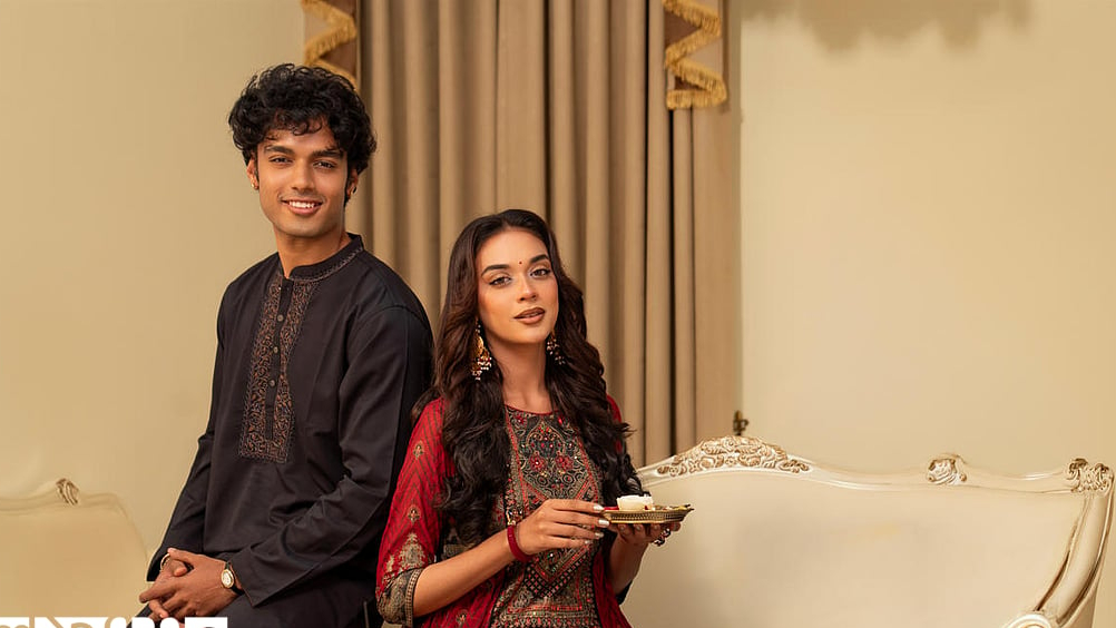 উৎসবমুখর বাজারে নতুন মাত্রা যোগ করল লা রিভের পূজা কালেকশন ২০২৬