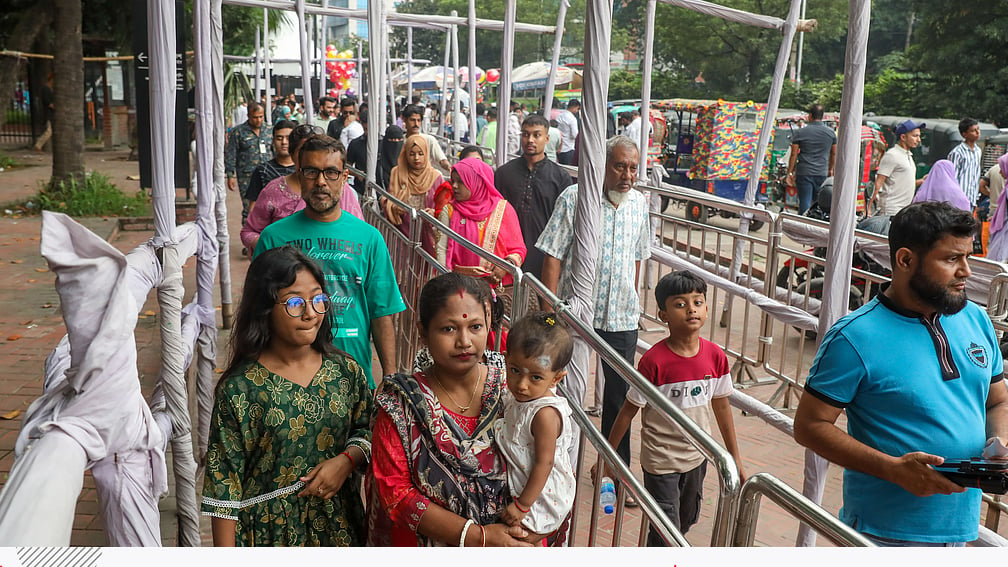 জনবল সংকটে জুলাই জাদুঘর: সাড়ে তিন হাজার দর্শনার্থী সামলে নিরাপত্তা সংকট